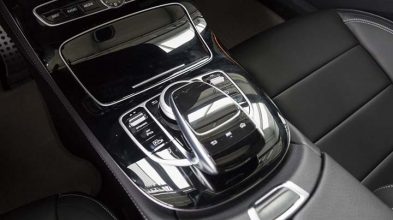 Mercedes-Benz-E-class-300-AMG-touchpad-36izvar2rhbllo0yb5bo5c.jpg
